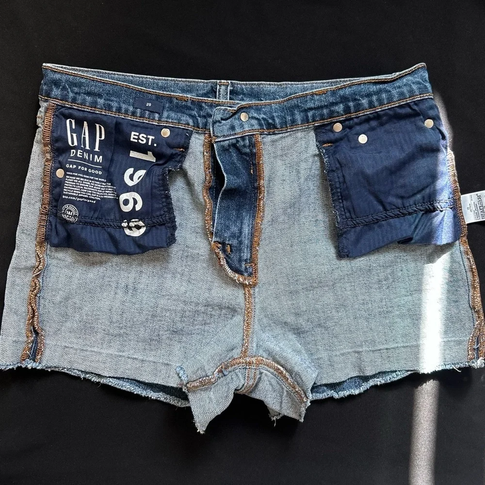 GAP Blue Women's Shorts - Picture 4 of 8